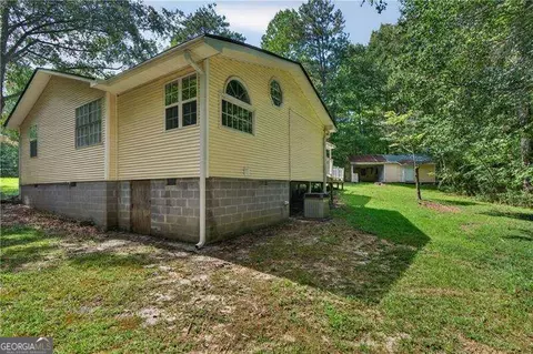 Exterior - 3232 Morgan Rd, Temple, GA 30179 photo 5 of 9
