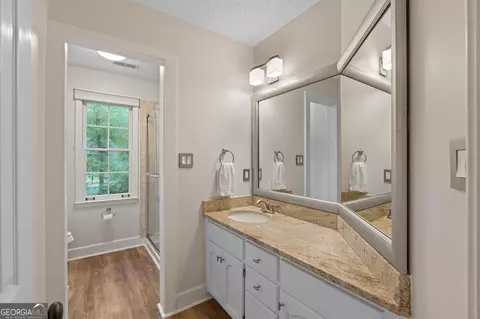 Bath - 285 Pendleton Trl, Tyrone, GA 30290 photo 5 of 6