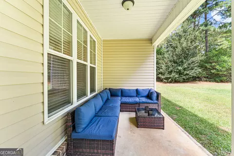 Exterior - 142 Honeysuckle Trce, Cochran, GA 31014 photo 5 of 9