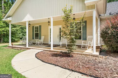 Exterior - 142 Honeysuckle Trce, Cochran, GA 31014 photo 1 of 9
