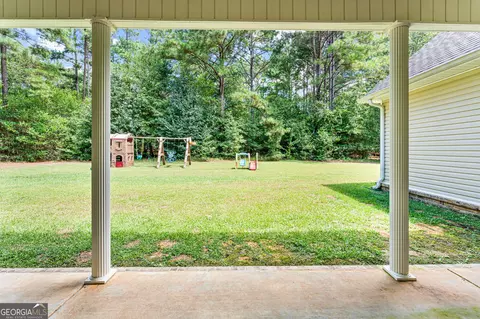 Exterior - 142 Honeysuckle Trce, Cochran, GA 31014 photo 4 of 9