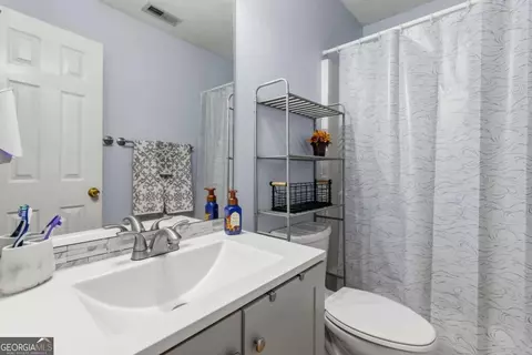 Bath - 1488 Riverbend Ct, Bethlehem, GA 30620 photo 1 of 2