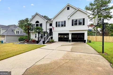 222 Gates Mill Dr, Lawrenceville, GA 30045