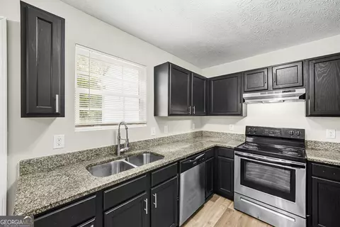 Kitchen - 2805 Norfair Loop, Stonecrest, GA 30038 photo 2 of 3