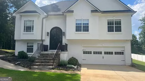 136 Huntcliff Trl, Ellenwood, GA 30294