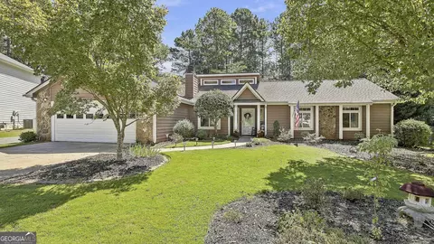 508 Raintree Hl, Peachtree City, GA 30269