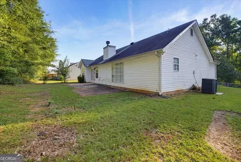 Exterior - 4037 Monarch Dr, Mcdonough, GA 30253 photo 4 of 6