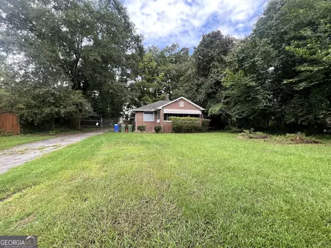 1420 Bolton Rd NW, Atlanta, GA 30331