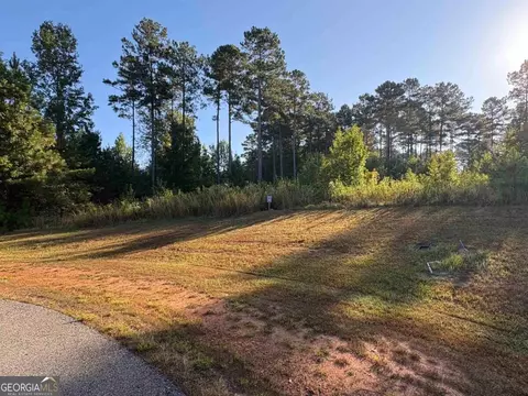107 Oakline Ct, Eatonton, GA 31024