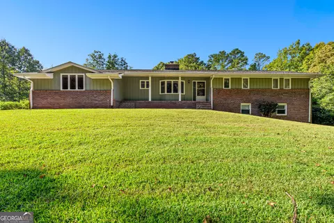 145 Ginger Cake Dr, Fayetteville, GA 30214