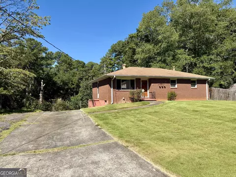3226 Woodview Dr SE, Smyrna, GA 30082