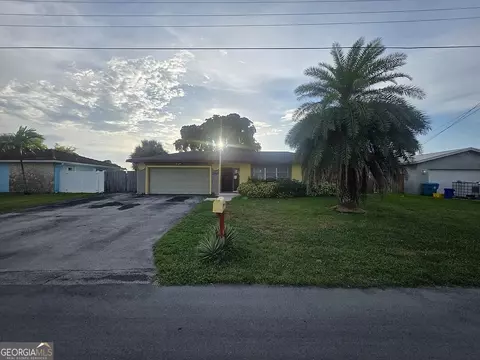 2547 SW 11th Ct, Boynton Beach, FL 33426
