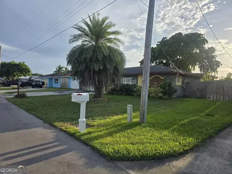 Undisclosed, Boynton Beach, FL 33426 photo 2