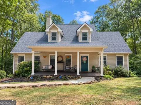 399 Grindstone Creek Dr, Clarkesville, GA 30523
