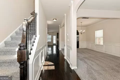 Entry Way - 7505 Bowhead Ct, Fairburn, GA 30213 photo 6 of 7