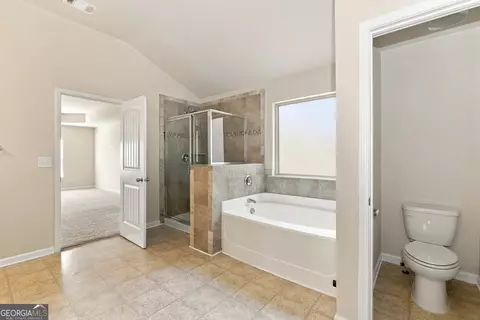 Entry Way - 7505 Bowhead Ct, Fairburn, GA 30213 photo 5 of 7
