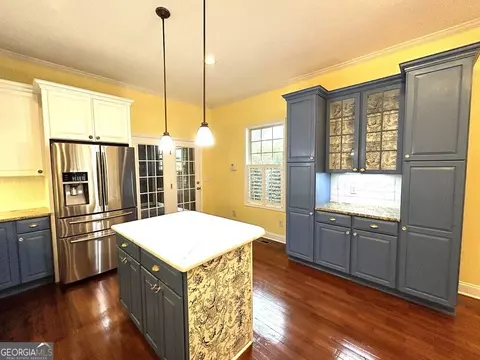 Kitchen - 516 Lincoln St, Lagrange, GA 30240 photo 4 of 5