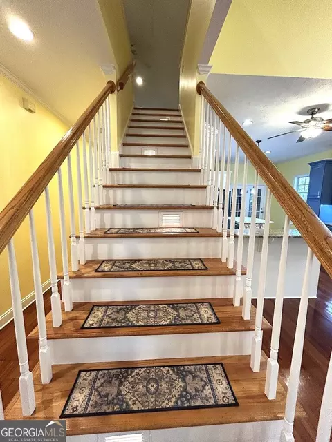 Entry Way - 516 Lincoln St, Lagrange, GA 30240 photo 2 of 2