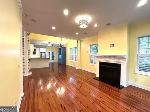 Living - 516 Lincoln St, Lagrange, GA 30240 photo 3 of 3