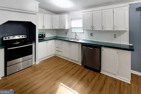 Kitchen - 53 Drake Rd, Lagrange, GA 30241 photo 1 of 1