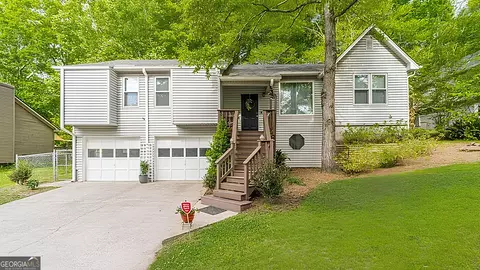 4020 Sumit Wood Dr NW, Kennesaw, GA 30152