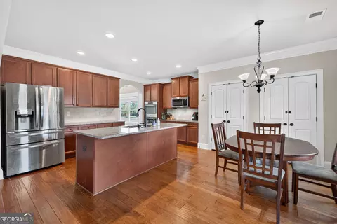 Kitchen - 162 Oatgrass Dr, Grayson, GA 30017 photo 1 of 3