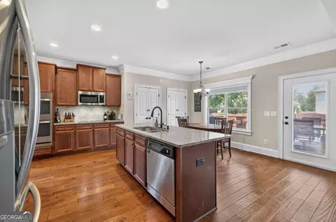 Kitchen - 162 Oatgrass Dr, Grayson, GA 30017 photo 3 of 3