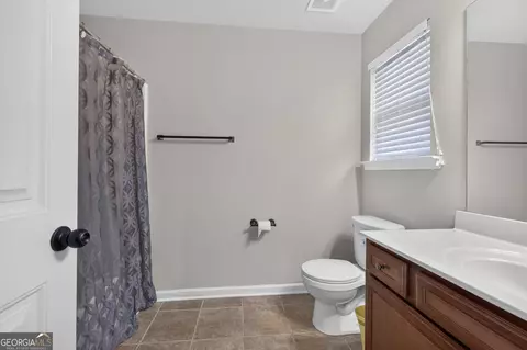 Bath - 162 Oatgrass Dr, Grayson, GA 30017 photo 4 of 6