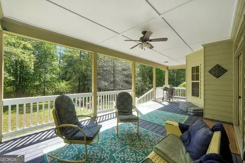 Exterior - 505 Crescent Dr, Forsyth, GA 31029 photo 8 of 13