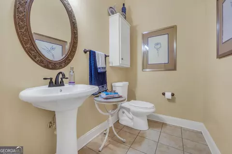 Bath - 505 Crescent Dr, Forsyth, GA 31029 photo 4 of 7