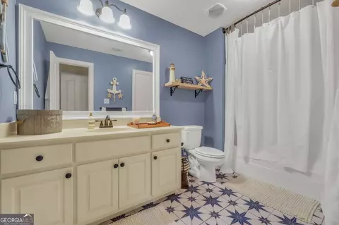 Bath - 505 Crescent Dr, Forsyth, GA 31029 photo 6 of 7