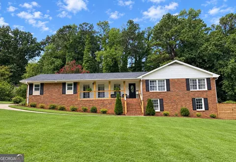 2323 Cambridge St, Snellville, GA 30078
