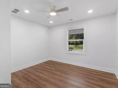 Bedroom - 984 Morrow Rd, Morrow, GA 30260 photo 1 of 10