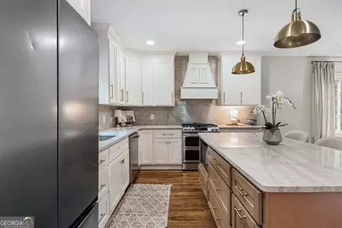 Kitchen - 107 Ridgecrest Rd, Lagrange, GA 30240 photo 6 of 6