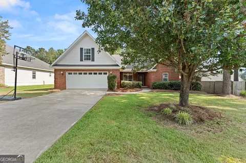 204 Galloway St, Kathleen, GA 31047