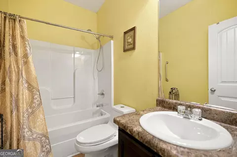 Bath - 145 Back Cedar Ln, Warner Robins, GA 31093 photo 1 of 1