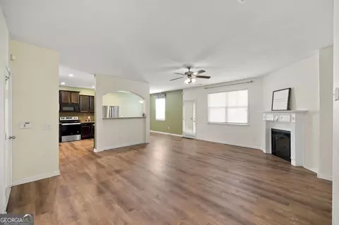 Living - 145 Back Cedar Ln, Warner Robins, GA 31093 photo 1 of 3