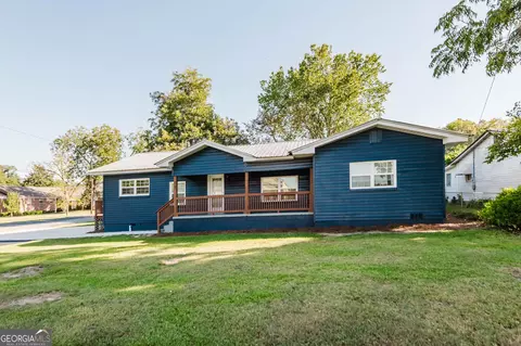 69 Liberty St, Hawkinsville, GA 31036