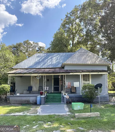 5 E Mcduffie St, Hawkinsville, GA 31036