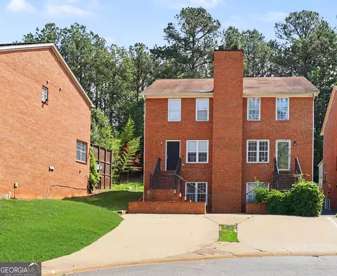 67 Davis Mill Ct, Lawrenceville, GA 30044