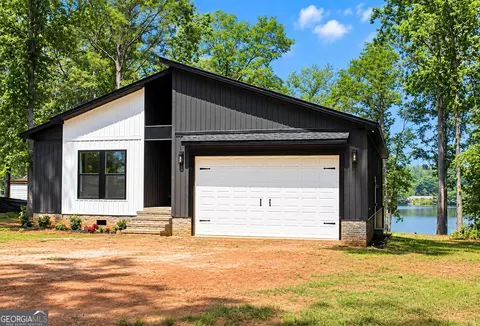 250 Merry Dr NW, Milledgeville, GA 31061