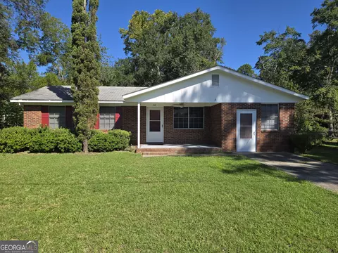 132 President Cir, Statesboro, GA 30458