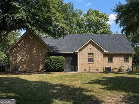 Exterior - 390 Central Ave, Guyton, GA 31312 photo 2 of 6