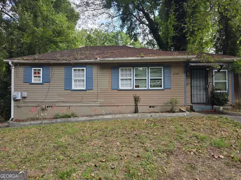2749 Dale Creek Dr NW, Atlanta, GA 30318