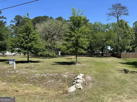 321 Carlyene Dr, Midway, GA 31320 photo 2
