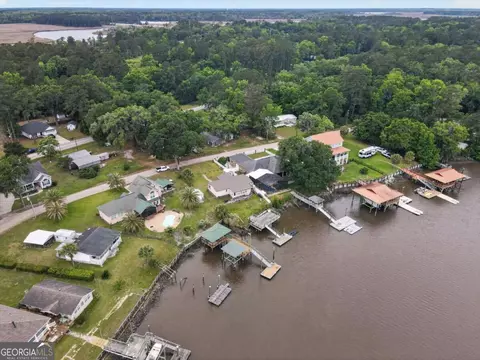 View/Area - 535 E 1st St, Midway, GA 31320 photo 4 of 10