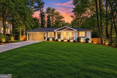 3189 Beechwood Dr, Lithia Springs, GA 30122