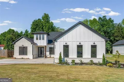 520 Rockbridge Rd SW, Lilburn, GA 30047