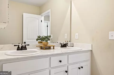 Bath - 189 Marie Ct, Bethlehem, GA 30620 photo 5 of 5
