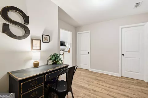Entry Way - 189 Marie Ct, Bethlehem, GA 30620 photo 5 of 7